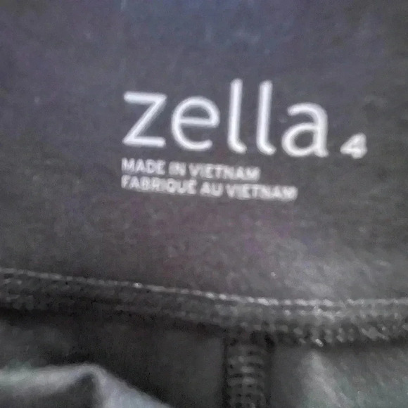 Zella active wear cropped pants NWOT - Picture 4 of 5